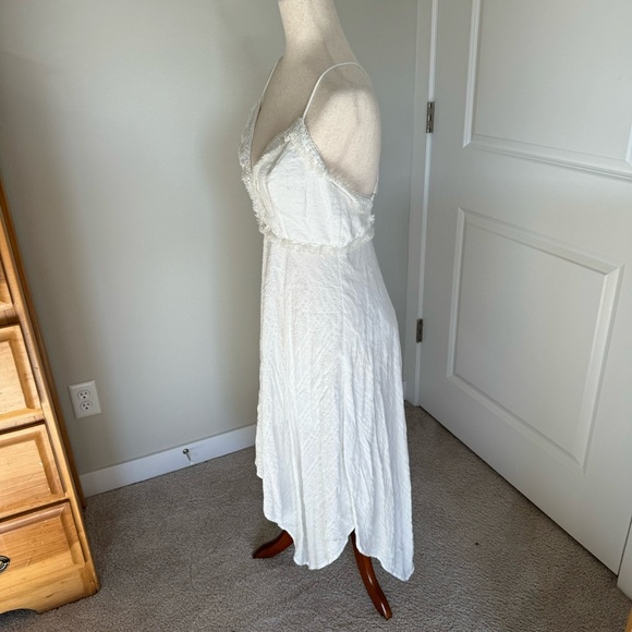 Saints and secrets white Boho flowy dress medium - Picture 7 of 10